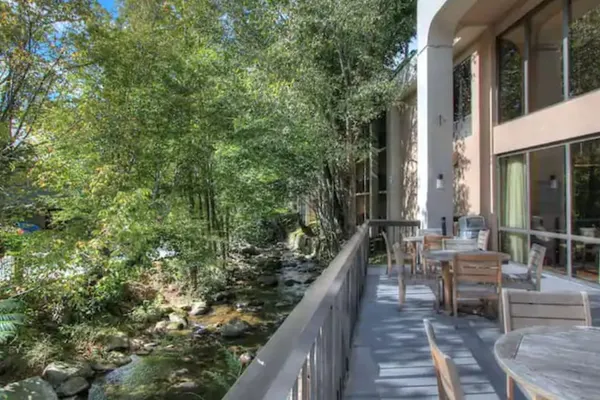 Photo 1 - Hampton Inn Gatlinburg