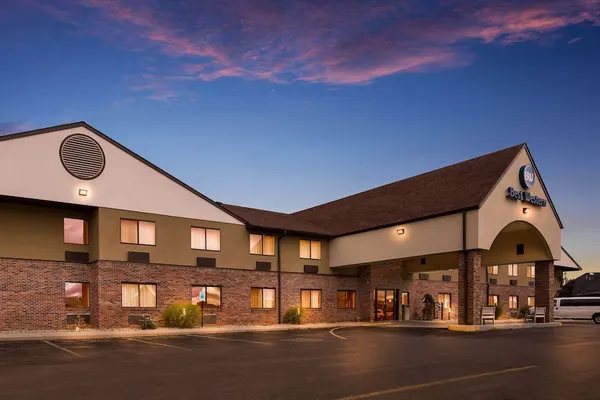 Photo 1 - Best Western Kendallville Inn