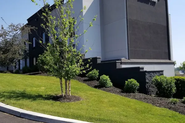 Photo 1 - Holiday Inn & Suites Syracuse Airport - Liverpool, an IHG Hotel