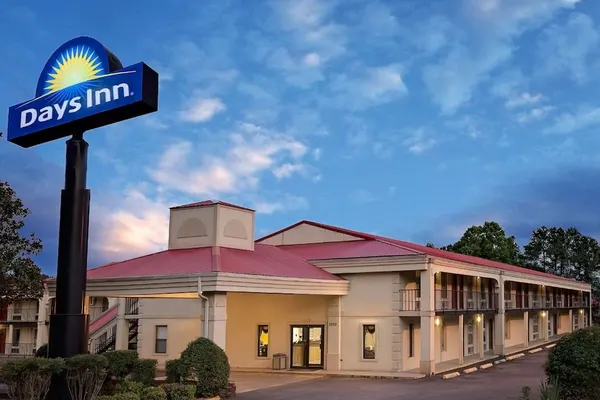 Photo 1 - Days Inn by Wyndham Cleveland TN