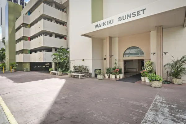 Photo 1 - Aston Waikiki Sunset