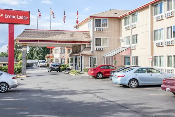 Photo 1 - Econo Lodge SeaTac Airport North