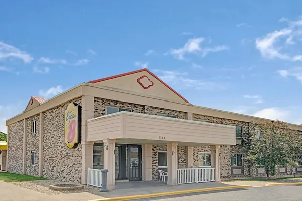 Photo 1 - Super 8 by Wyndham Monticello