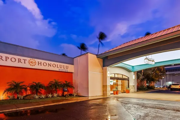 Photo 1 - Airport Honolulu Hotel