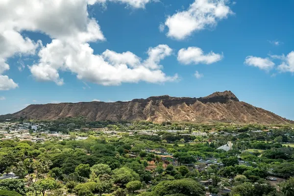 Photo 1 - Queen Kapiolani Hotel