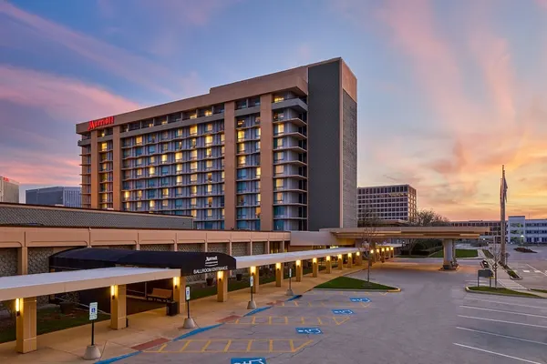 Photo 1 - Marriott Chicago O'Hare