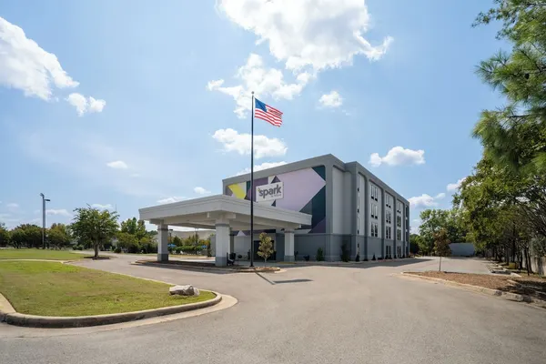 Photo 1 - Spark by Hilton Decatur