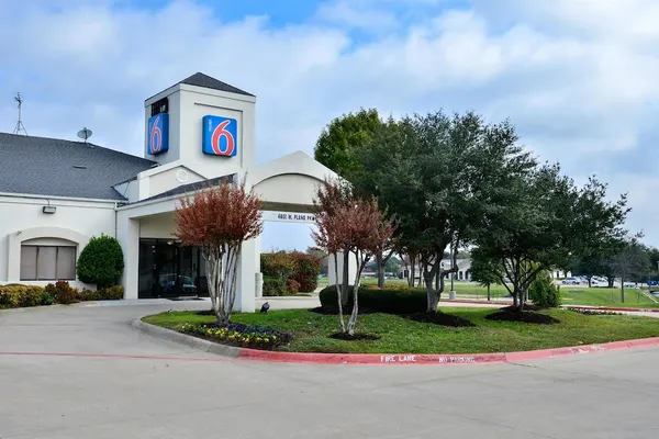 Photo 1 - Motel 6 Plano, TX - West - Frisco