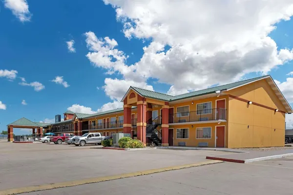 Photo 1 - Quality Inn Siloam Springs West