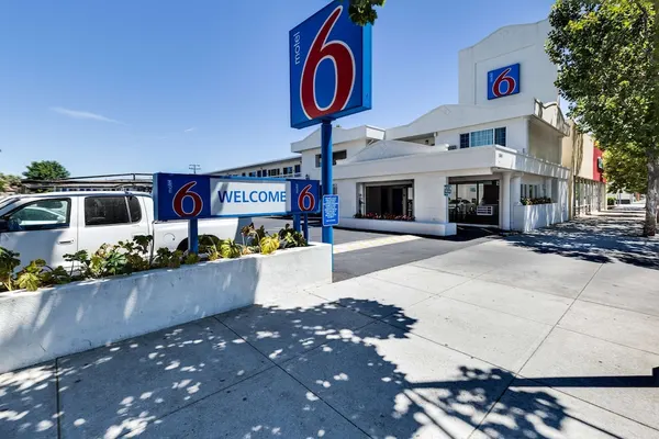 Photo 1 - Motel 6 San Jose, CA - Convention Center