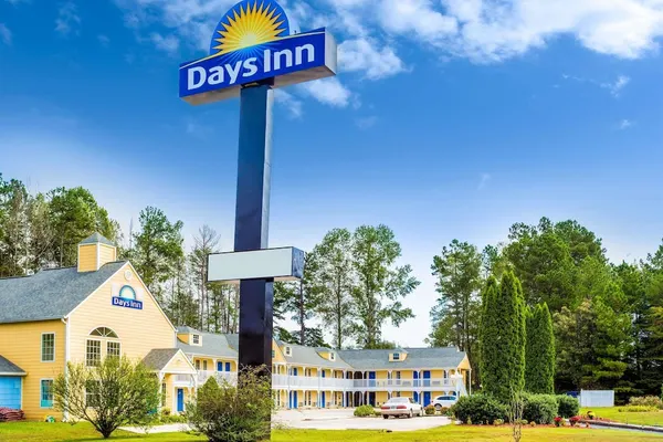 Photo 1 - Days Inn by Wyndham Cornelia