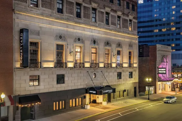 Photo 1 - Courtyard by Marriott Boston Downtown