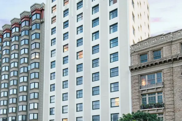 Photo 1 - Courtyard by Marriott San Francisco Union Square