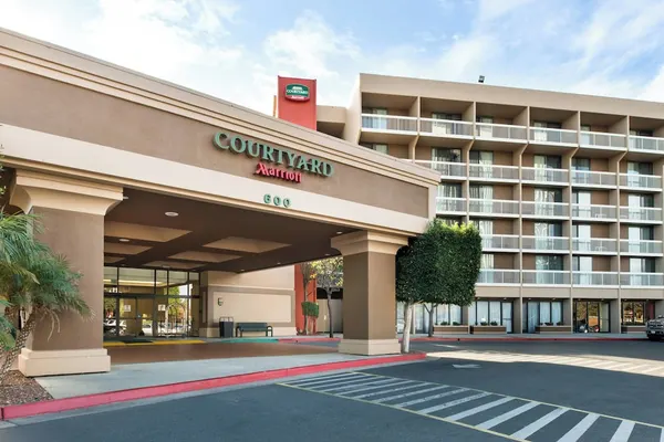 Photo 1 - Courtyard by Marriott Oxnard Ventura