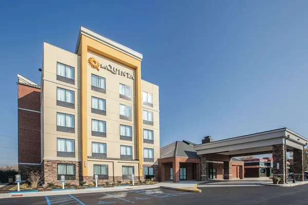 Photo 1 - La Quinta Inn & Suites by Wyndham Philadelphia Airport