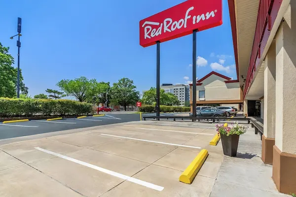 Photo 1 - Red Roof Inn Washington, DC