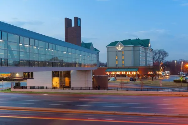 Photo 1 - Country Inn & Suites by Radisson, Bloomington at Mall of America, MN