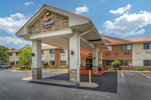 Photo 1 - Comfort Inn Moline - Quad Cities