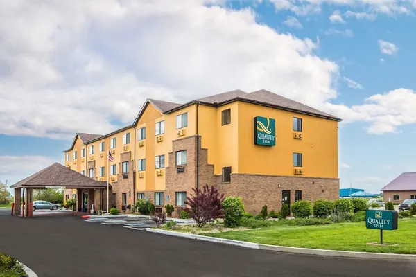 Photo 1 - Quality Inn Peru near Starved Rock State Park