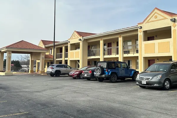 Photo 1 - Econo Lodge Christiansburg-Blacksburg I-81