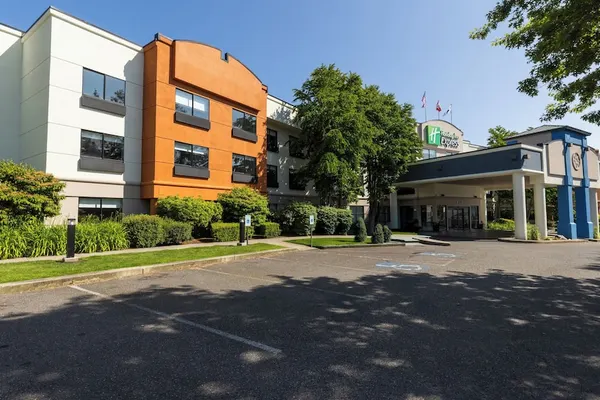 Photo 1 - Holiday Inn Express Bellingham by IHG