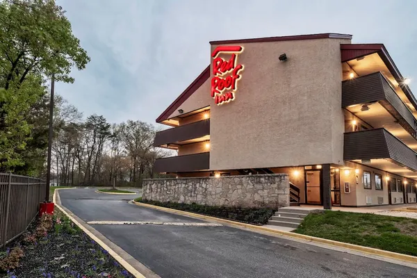 Photo 1 - Red Roof Inn Washington DC - Lanham