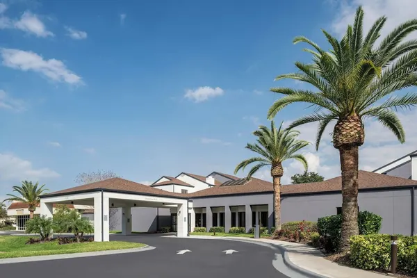 Photo 1 - Courtyard by Marriott Orlando Airport