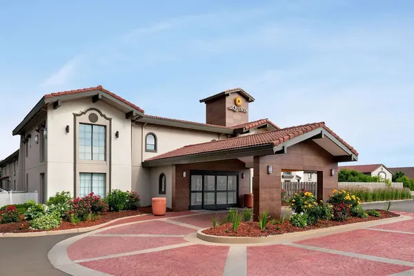 Photo 1 - La Quinta Inn by Wyndham Columbus Airport Area