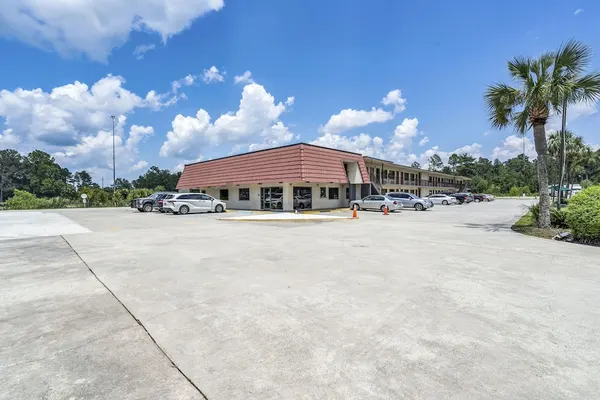 Photo 1 - Red Roof Inn MacClenny