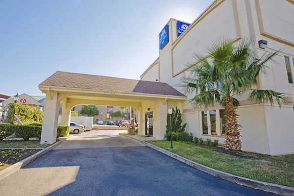 Photo 1 - Americas Best Value Inn Austin University