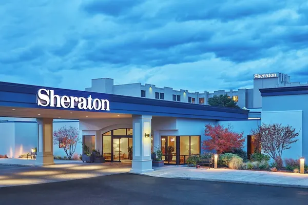 Photo 1 - Sheraton Portland Airport Hotel