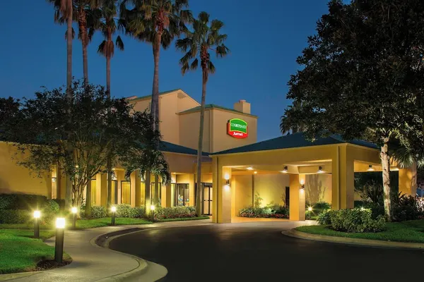 Photo 1 - Courtyard by Marriott Orlando International Dr / Conv Cntr