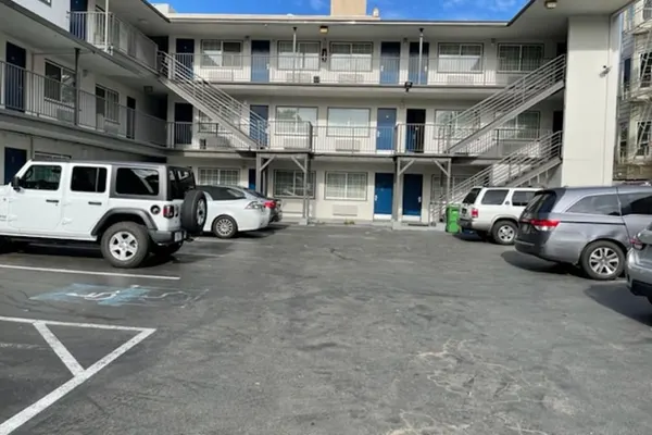 Photo 1 - Motel 6 San Francisco, CA - Lombard Street