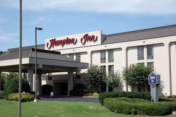 Photo 1 - Hampton Inn Atlanta-Town Center/Kennesaw