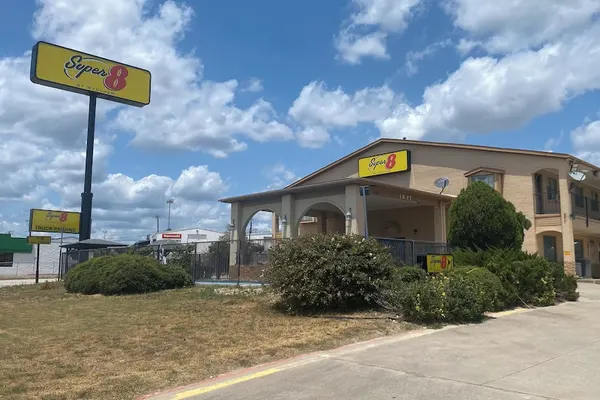 Photo 1 - Super 8 by Wyndham Decatur Texas