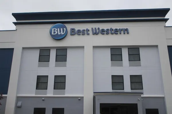 Photo 1 - Best Western St. Louis Fairview Heights