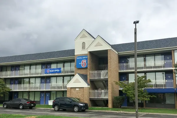 Photo 1 - Motel 6 Nashville, TN - Airport