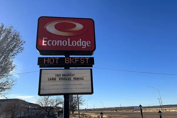 Photo 1 - Econo Lodge Tucumcari Route 66