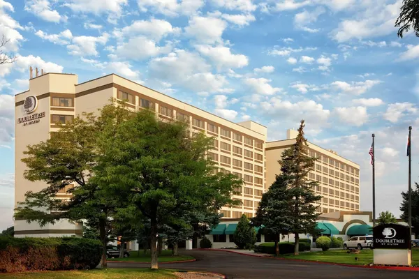 Photo 1 - Doubletree Hotel Grand Junction