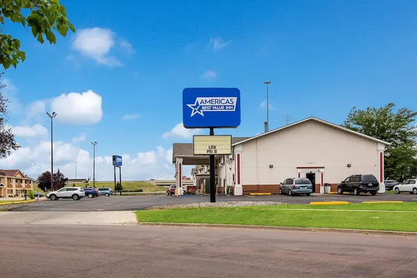 Photo 1 - Americas Best Value Inn Fargo