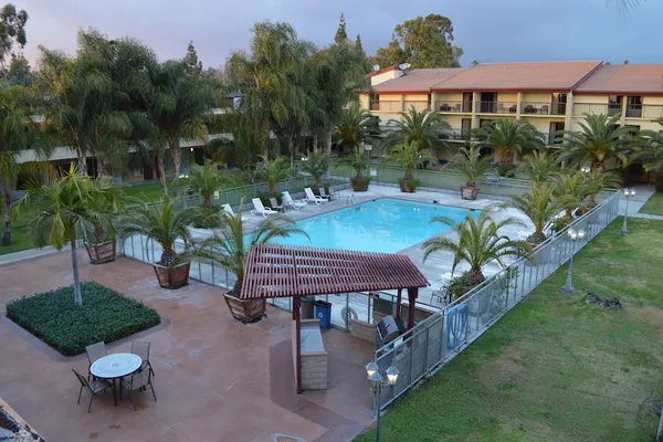 Photo 1 - Ontario Airport Inn