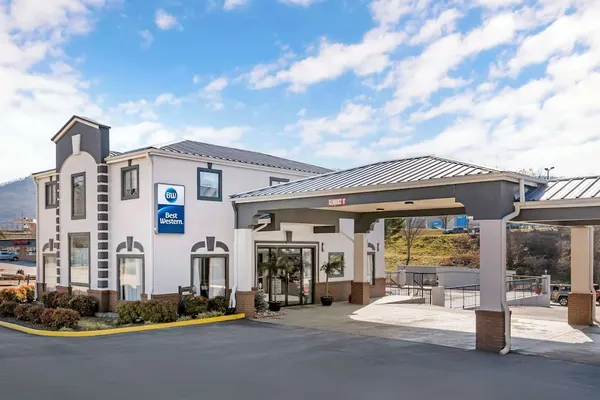 Photo 1 - Best Western Royal Inn