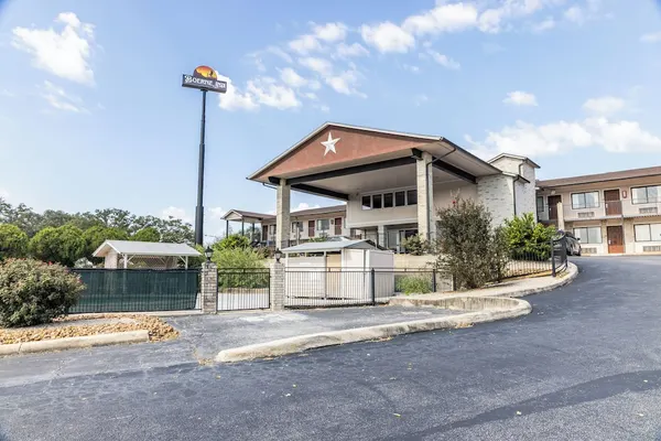 Photo 1 - Boerne Inn and Suites