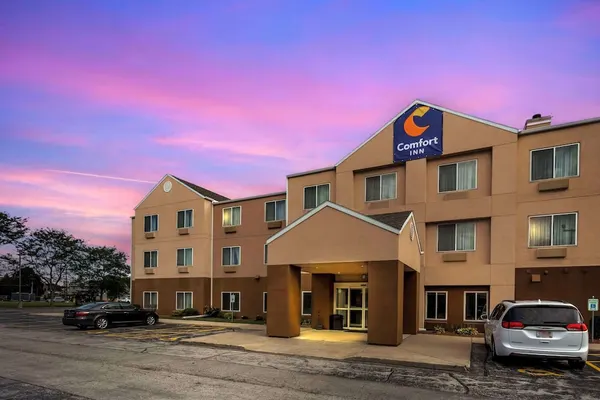 Photo 1 - Comfort Inn & Suites Green Bay Stadium Area