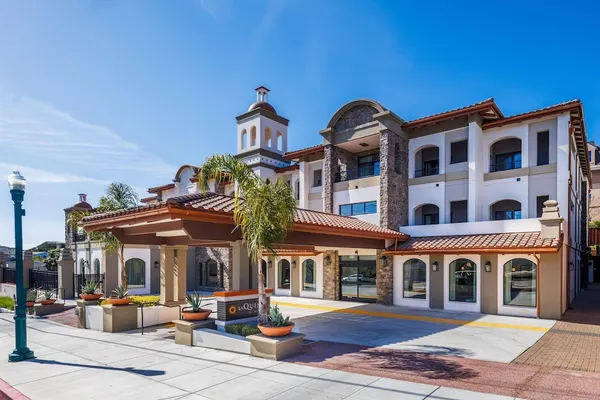 Photo 1 - La Quinta Inn & Suites by Wyndham Santa Cruz