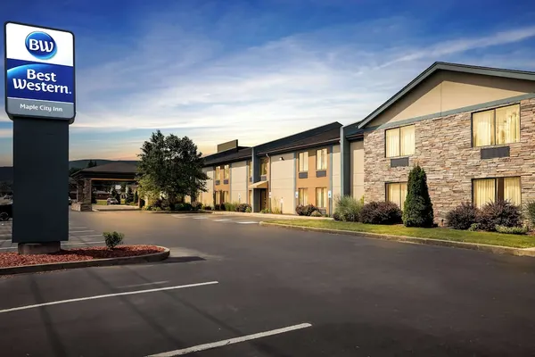 Photo 1 - Best Western Maple City Inn