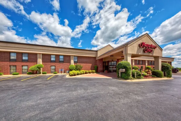 Photo 1 - Hampton Inn by Hilton Clarksville