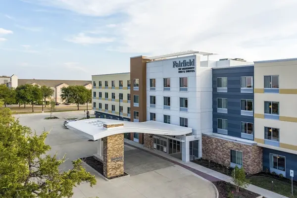 Photo 1 - Fairfield Inn & Suites by Marriott Dallas DFW Airport North/ Irving