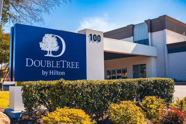 Photo 1 - DoubleTree by Hilton Fort Worth South