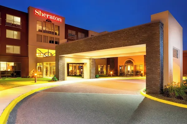 Photo 1 - Sheraton Hartford South Hotel